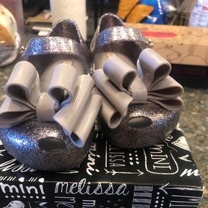 Mini Melissa sz 9 silver glitter EUC